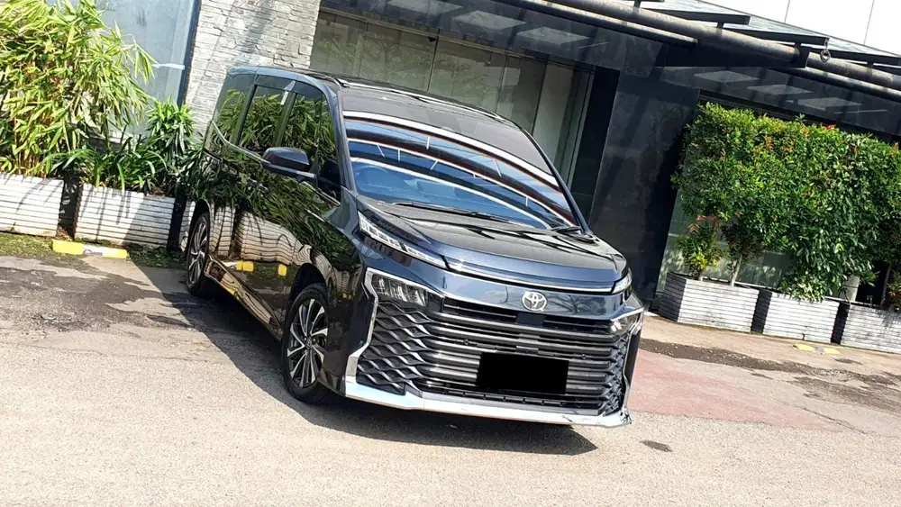 [ GARANSI 5TH ] Toyota Voxy 2.0 CVT AT TSS Camera360 Hitam 2022/2023