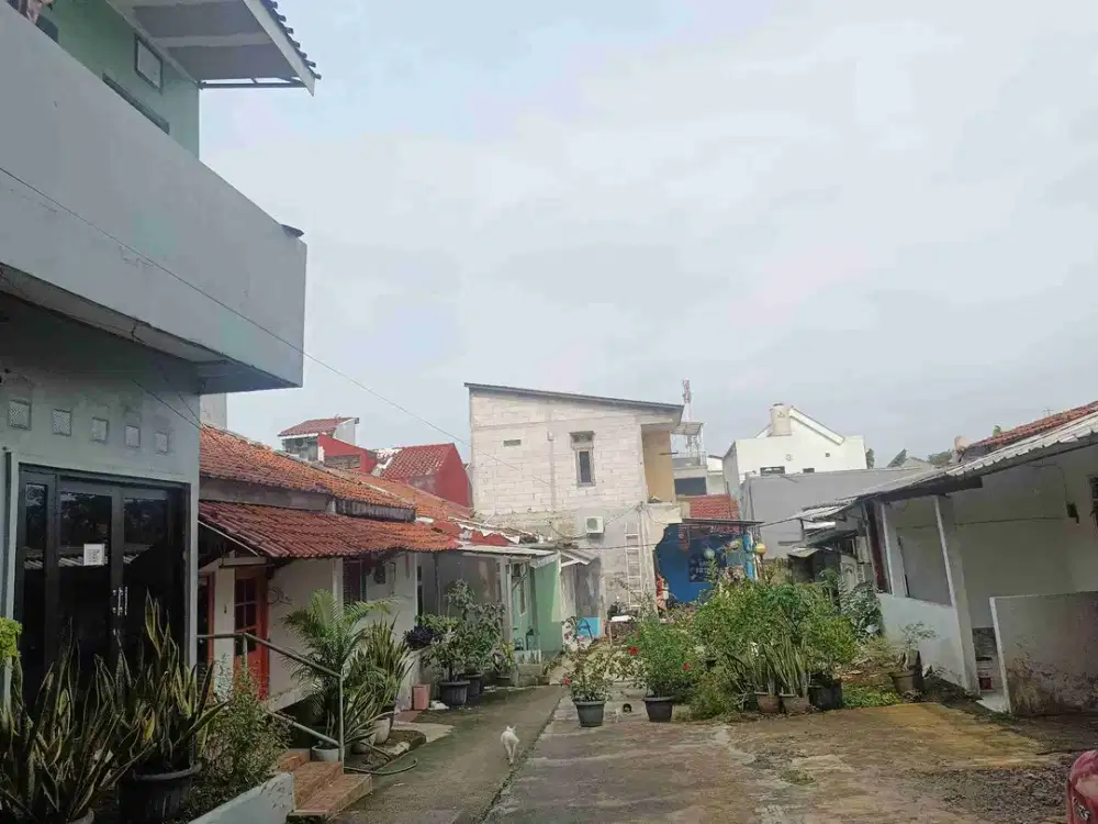 di Jual Tanah 1015 meter + 14 rumah ShM dekat UI Depok