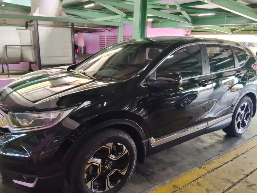 Honda CRV 2.0 tahun 2018 warna hitam