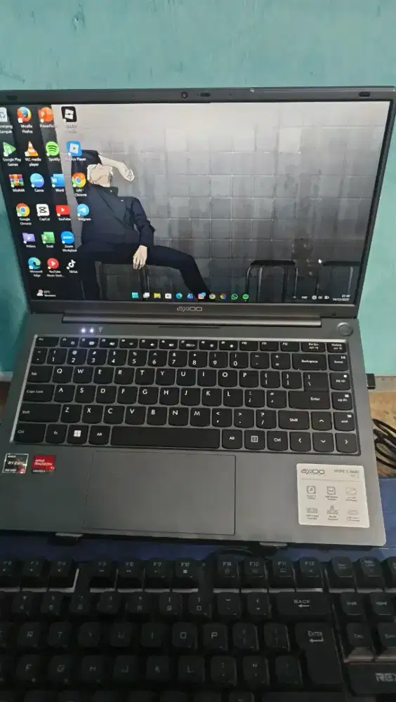 Axio hype 5 amd x5-2 8/256