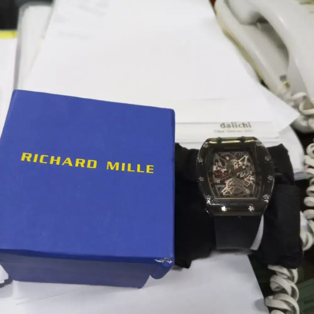 Di jual butuh jam tangan Richard mille