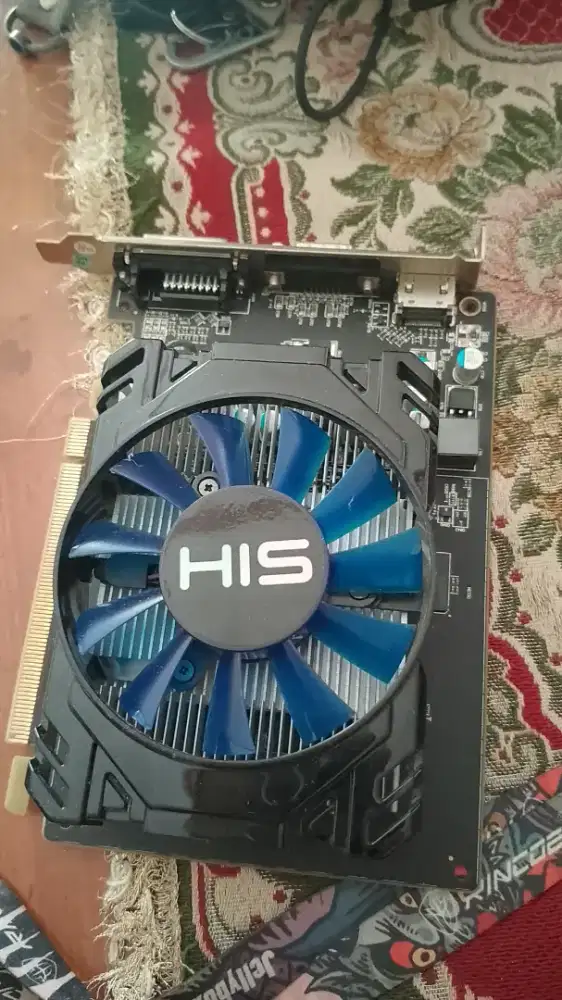 kartu grafis HIS Radeon R7 240.