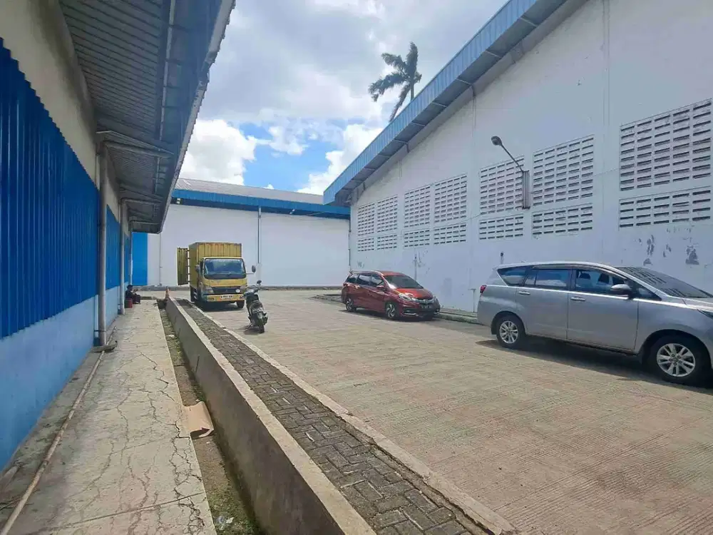 Jual Gudang Hitung Tanah saja luas 2 hektar an harga 4,5juta permeter lokasi jatake tangerang