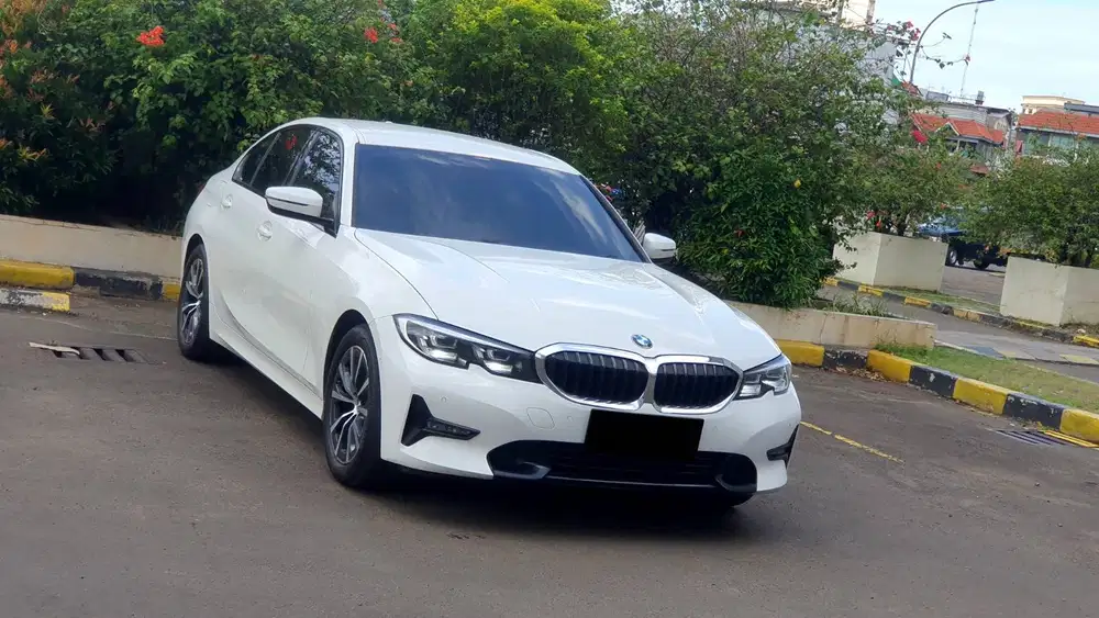 [ GARANSI 5TH ] BMW 320i 320 i G20 White on Black 2022/2023