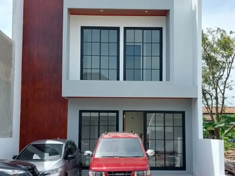 Rumah 2 Tingkat di Colomadu