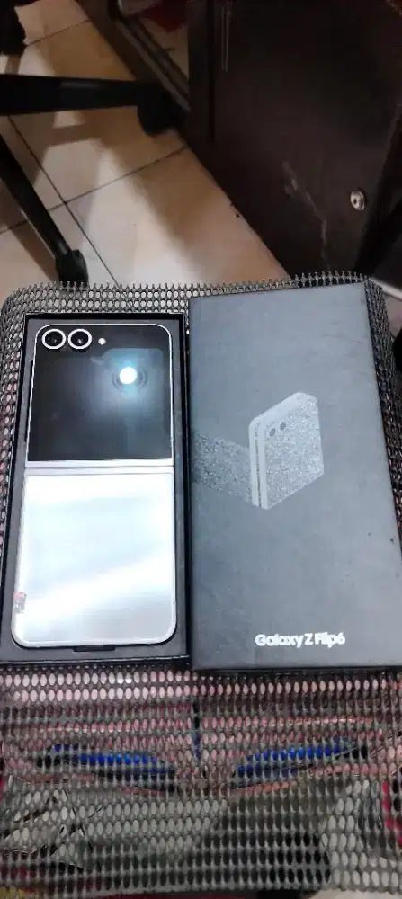 Galaxi Z Flip6 12/256gb SEZiN
