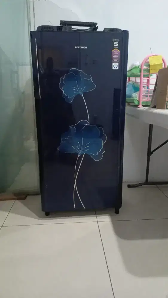 Kulkas polytron 1pintu