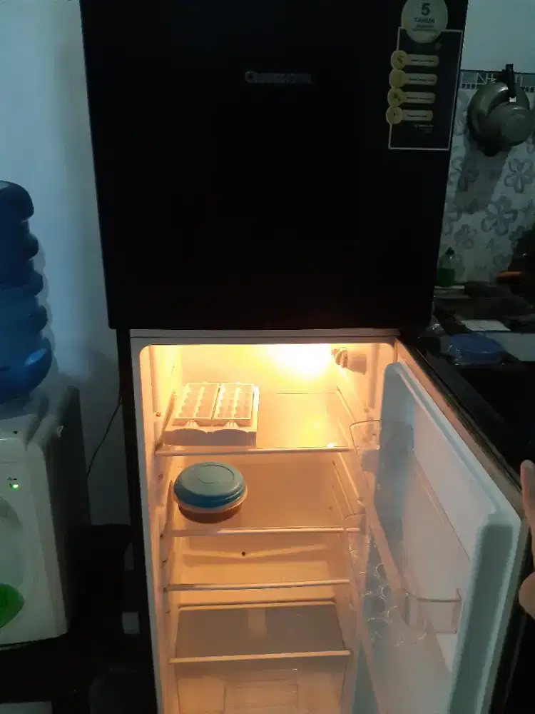 Kulkas hemat listrik 2pintu, ori segel