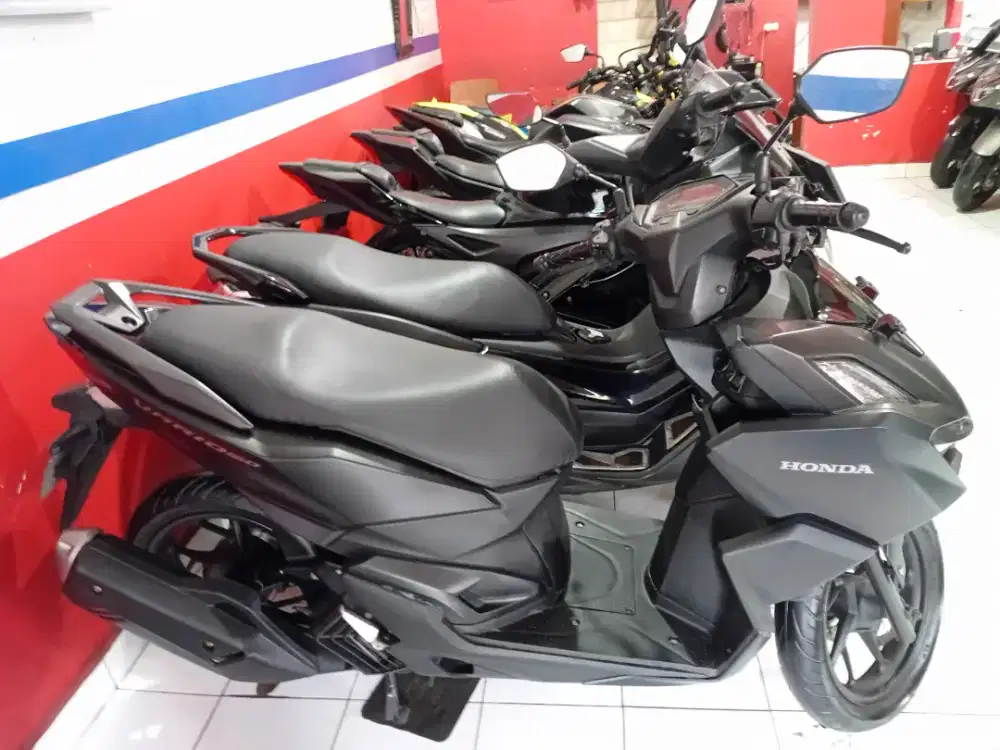 VARIO 160 HITAM TH 2022, BERGARANSI