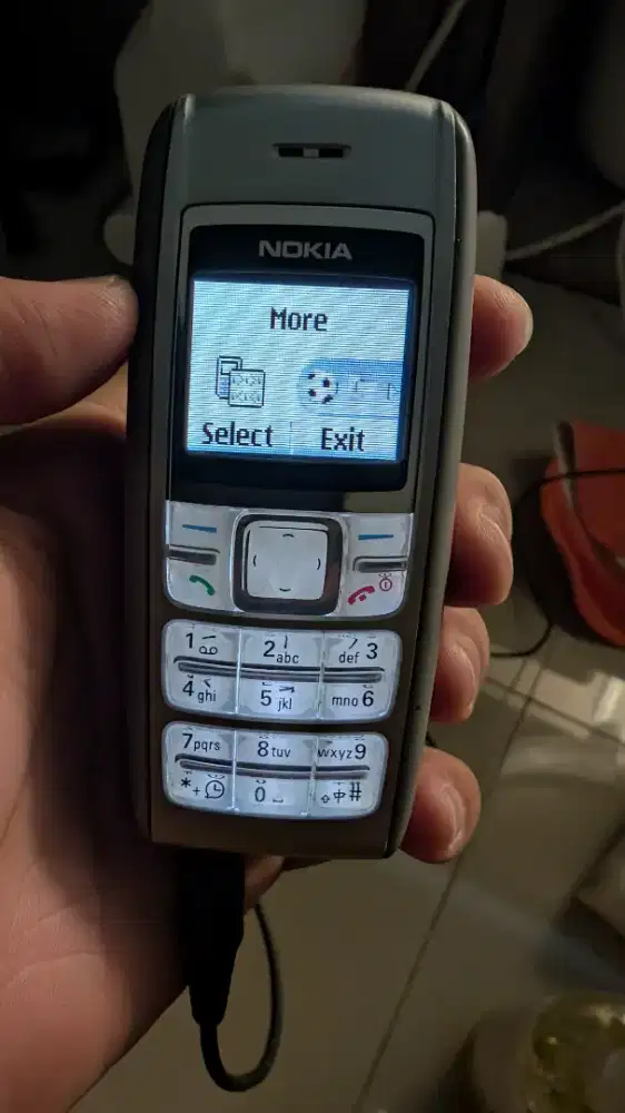 Nokia 1600 Mulus Hp + Charger Koleksi Kolektor