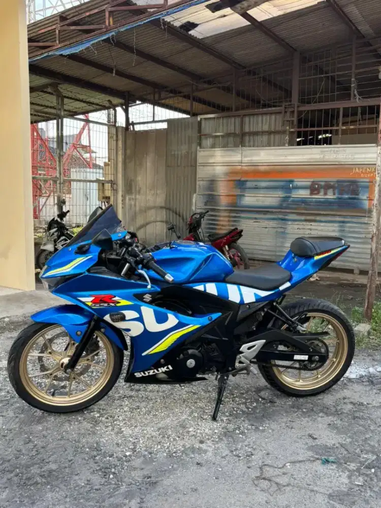 SUZUKI GSX R150 2017