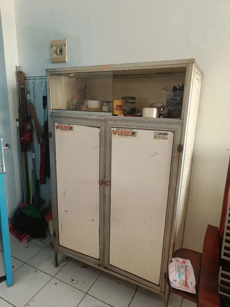 Lemari Rak piring mangkok dll