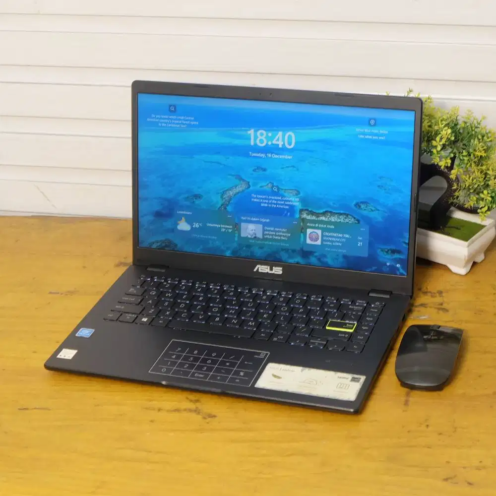 SLIM ASUS E410M Intel Celeron RAM 4 SSD