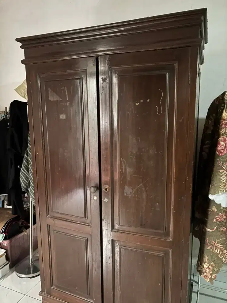 Lemari Kayu Jati Asli 2 Pintu – Kuat & Awet