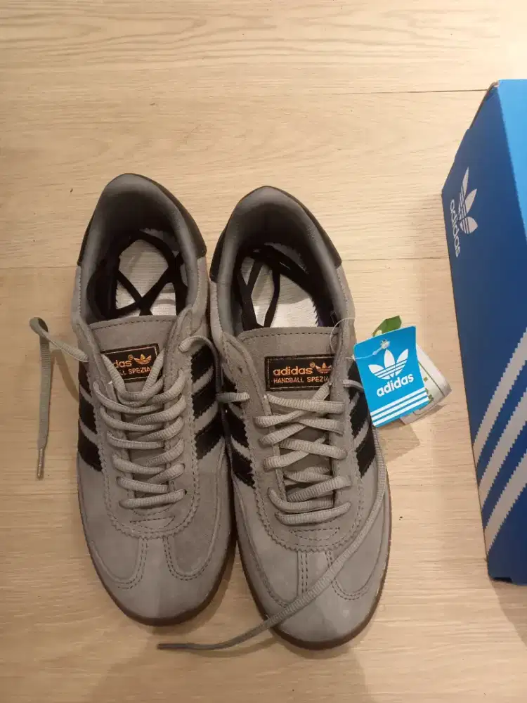 Sepatu Adidas handball spezial