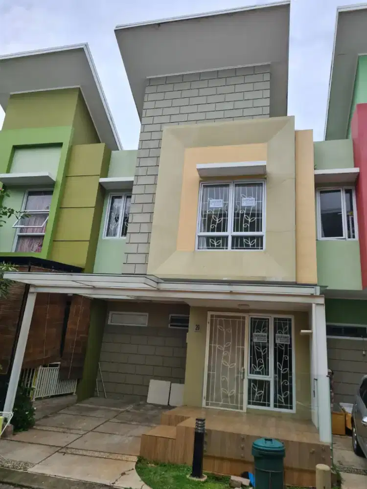 FOR SALE RUMAH ARCADIA VILLAGE GADING SERPONG SEMI FURNISHED