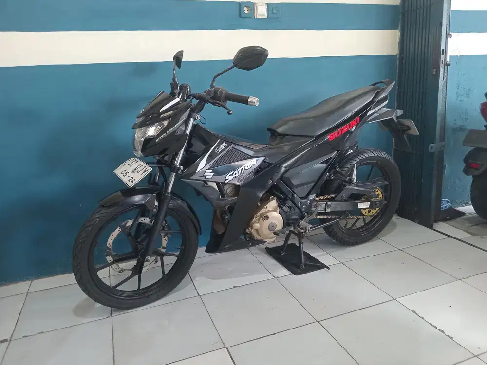 Satria fu injexsi 2016 pajak on