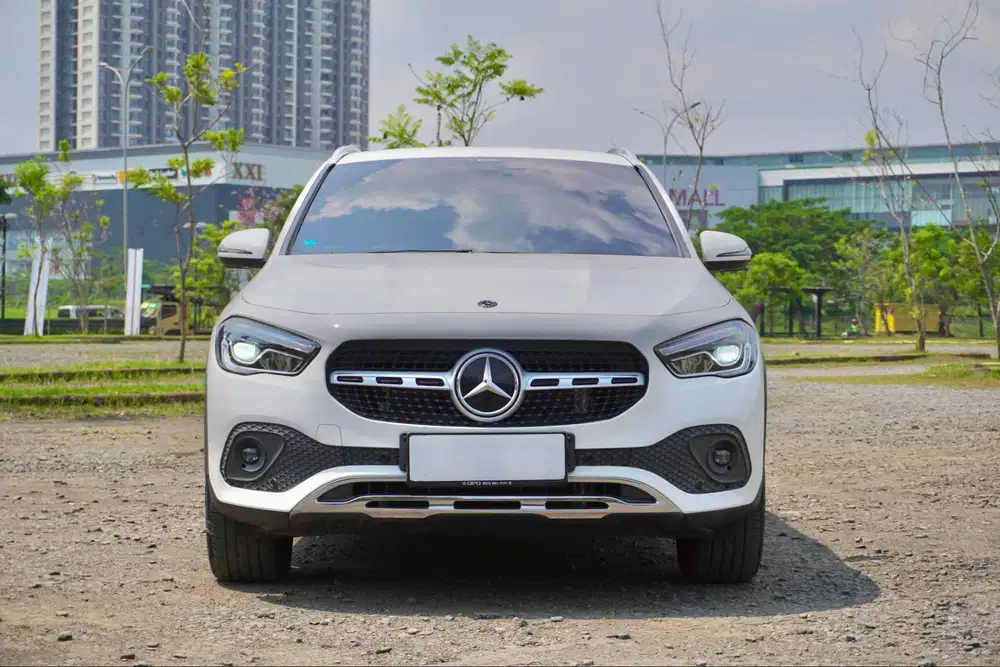 Mercedes Benz GLA200 H247 MBUX 2020 / 2021