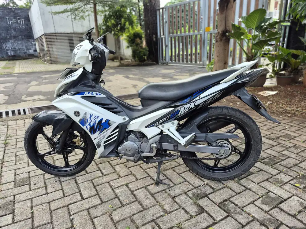 Dijual Jupiter MX tahun 2014 surat lengkap