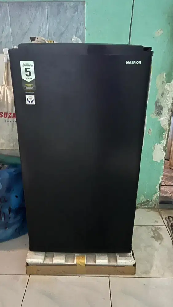 Kulkas maspion GARANSI baru pakai 5 bulan