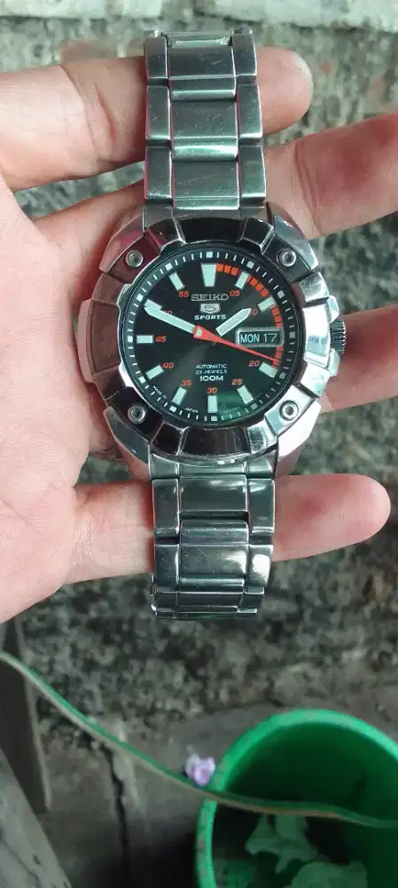 Jam seiko sport
