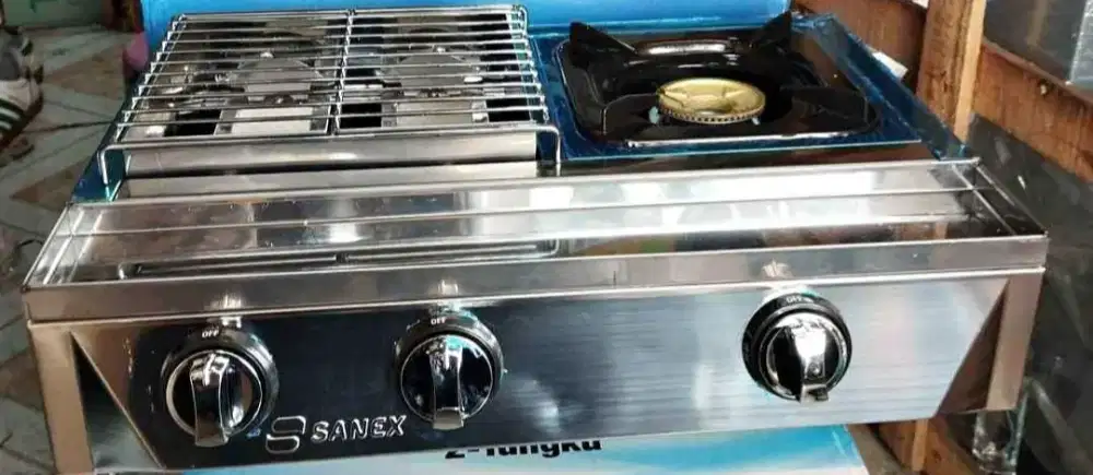Kompor gas + panggangan merk sanex 2 in 1