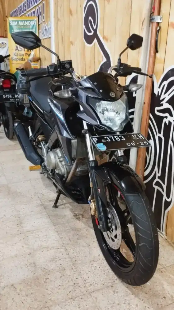 Yamaha Vixion Adv 2015