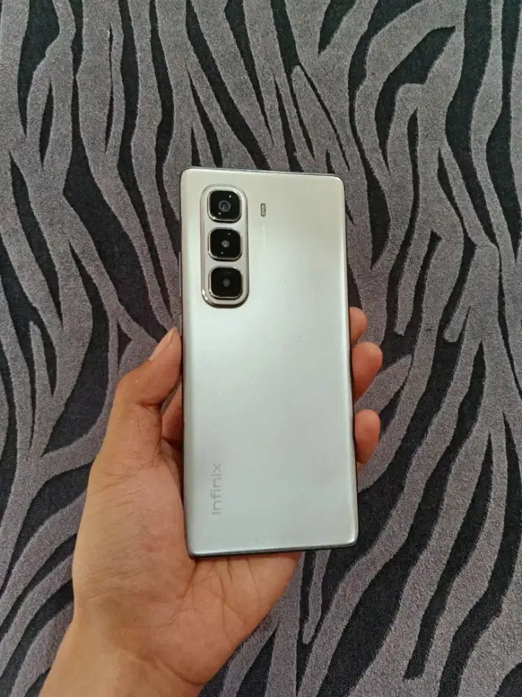 infinix hot 50 pro plus 8+8/256gb