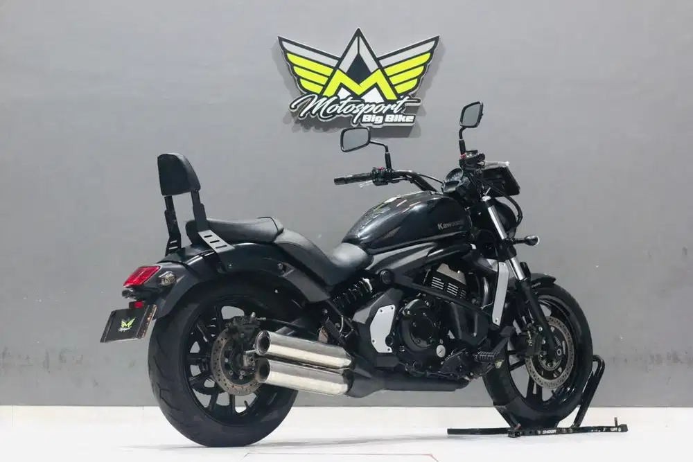 Kawasaki vulcan 650 ABS like new istimewa siap turing jauh