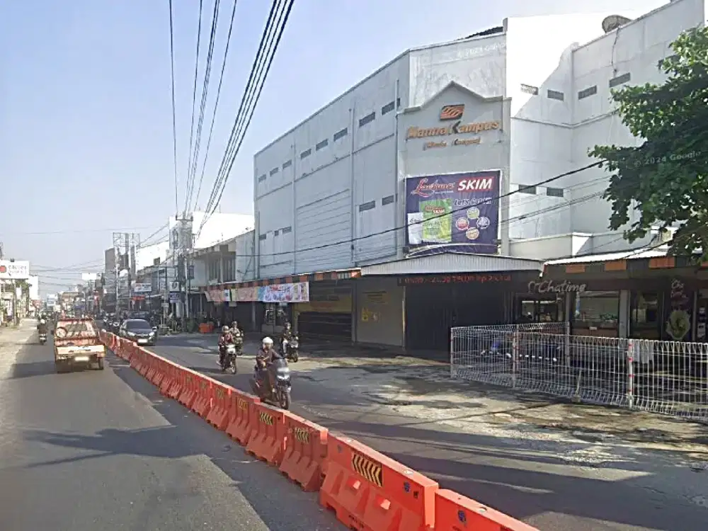 Dekat Fasilitas Umum Jl. Godean Sleman Stasiun Tugu