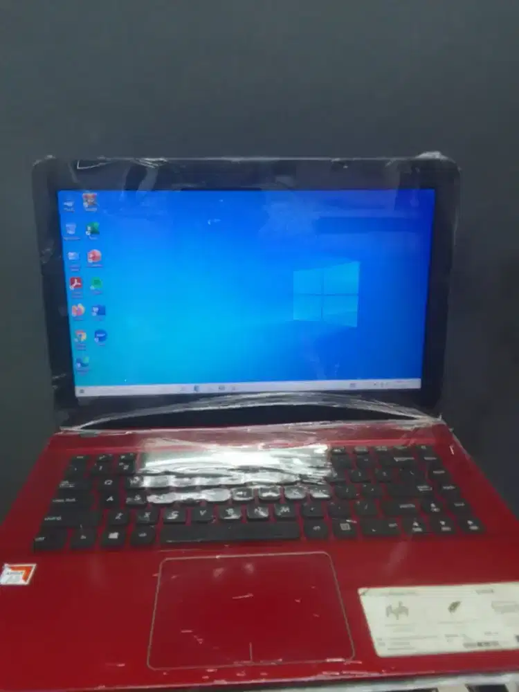 laptop seken pemakaian