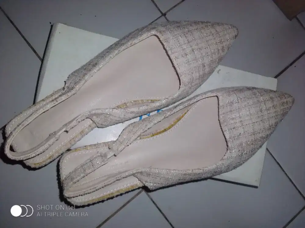 Sepatu sandal bluebells