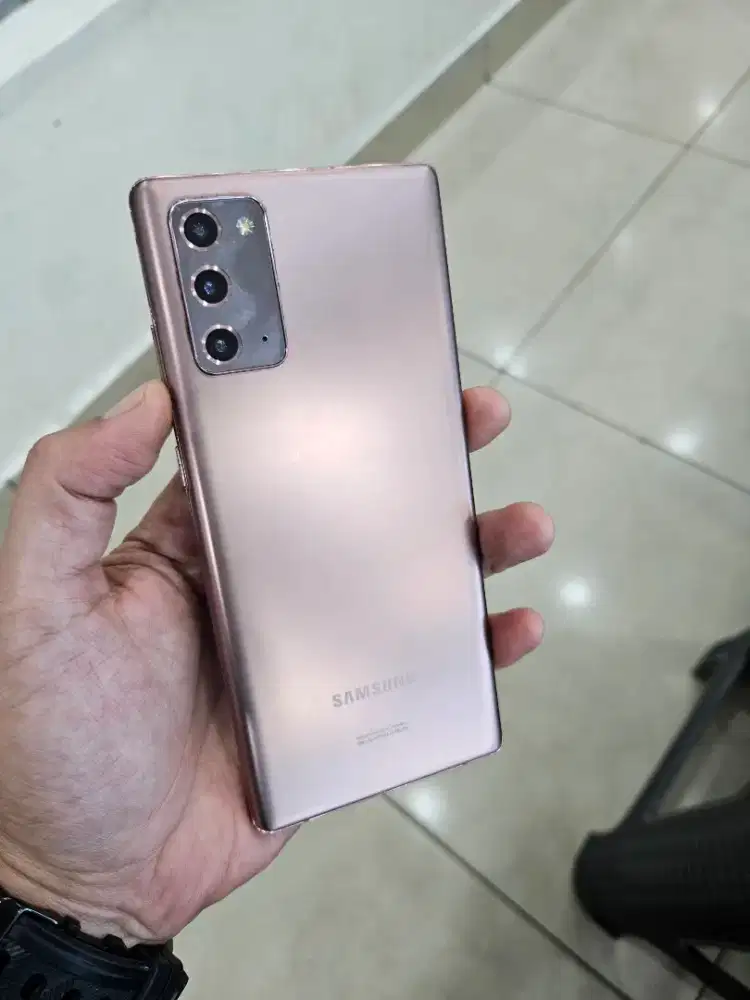 Samsung note 20 8/128 unit plus charger aja