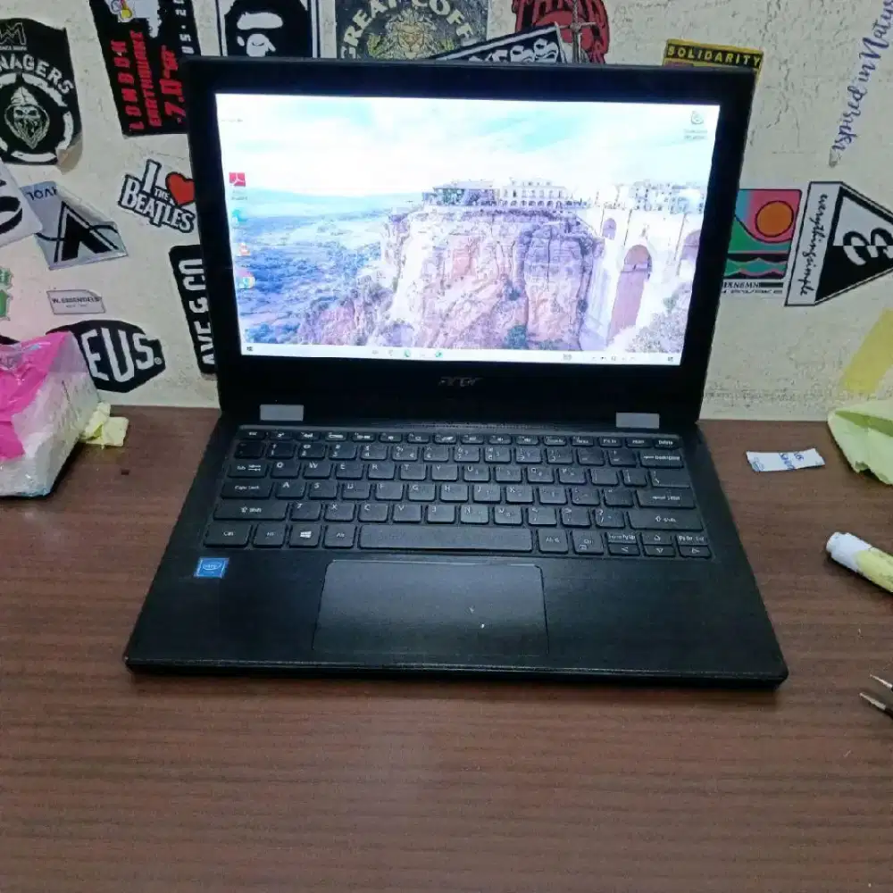 laptop acer aspire SP 111-33 N4020 4/64 MMC tchscrn