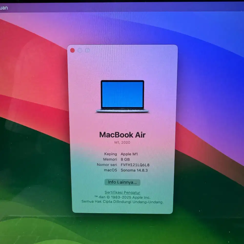 Macbook Air M1 layar 13 inch Ram 8 Ssd 512 Silver kamera off