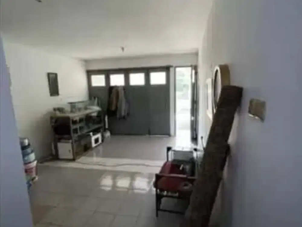 JUAL MURAH Rumah mewah 2 lantai SHM siap huni di Jalan Tubagus Ismail VIII no 33