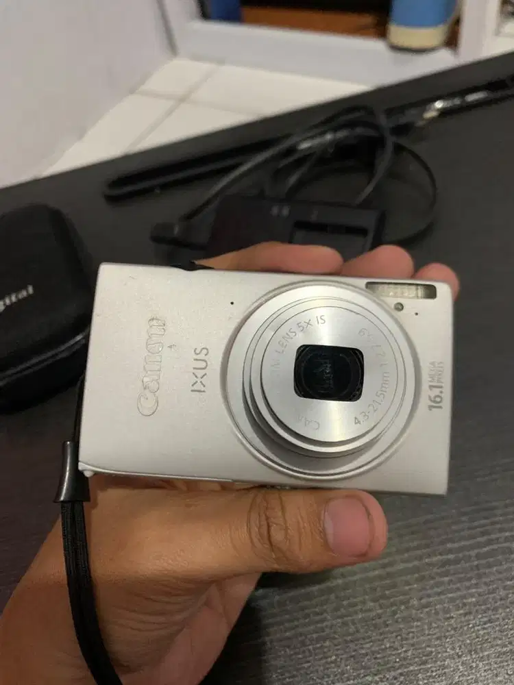 Camera canon ixus 240hs