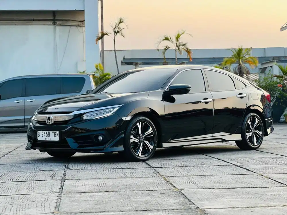 Honda Civic 1.5 ES Prestige Turbo Bensin Matic 2018 /2019 Sedan Hitam
