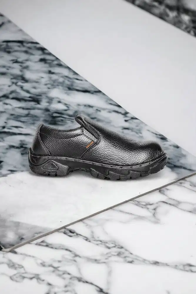 Optimal Sepatu safety heavy duty Banjarbaru