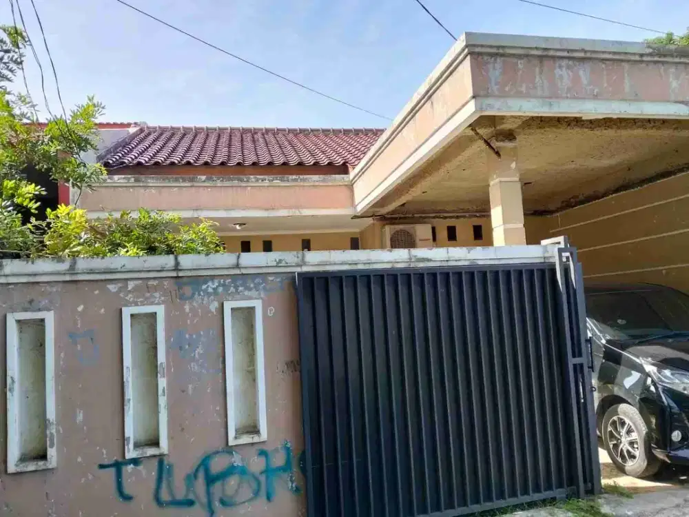 Dijual Cepat Rumah Luas 150 m di Bambu Apus Pamulang Harga 800jt