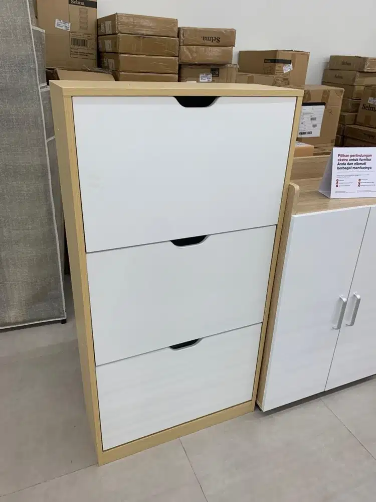 KIANA SHOE CABINET WHITE OAK
