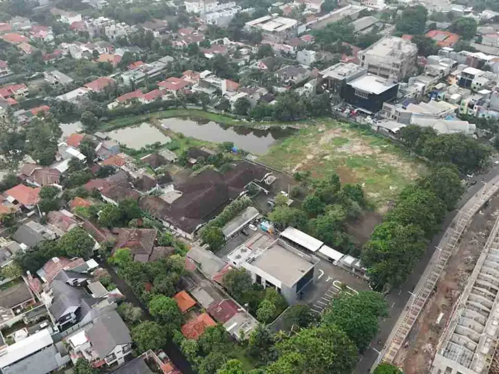 tanah komersial jl.rs Fatmawati luas 2,3Ha cocok buat perumahan,juga apartemen dll