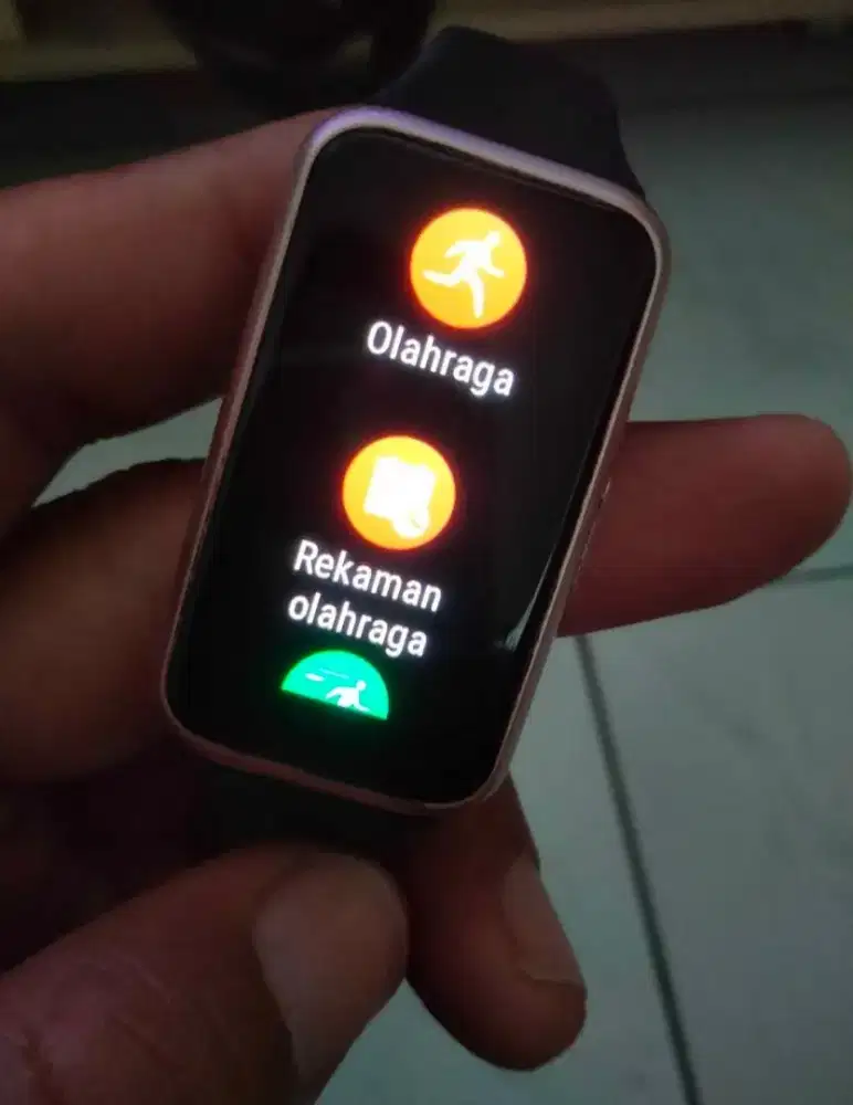 Huawei Band 7 smartwatch