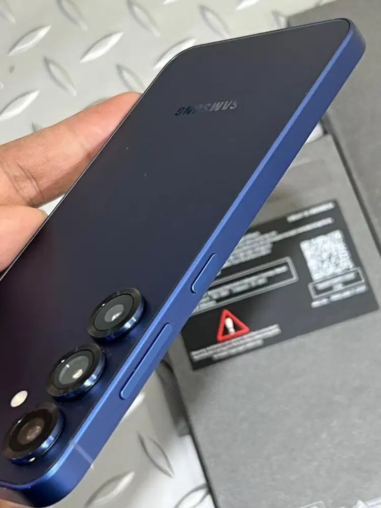 S25 basic 12/256 sein