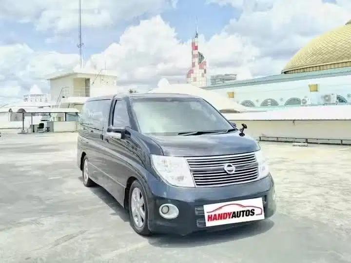Nissan Elgrand 2.5 HWS Tahun 2009 Automatic Hitam Metalik