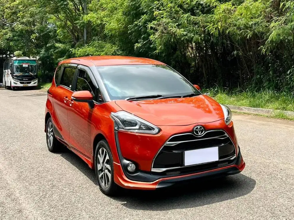 TOYOTA SIENTA Q AT TH 2017