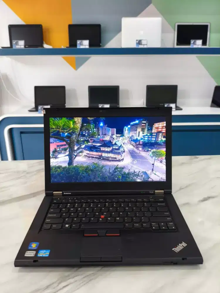 [L32]Laptop Lenovo Gaming | 16GB |256GB | 14inch | Cocok Untuk Pelajar