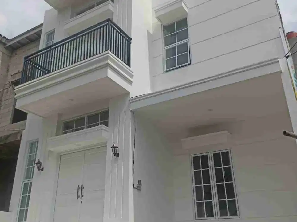 Rumah Ready bangunan Baru strategis Dekat Toll Setu,Taman Bambu, Bambu Apus Jakarta Timur
