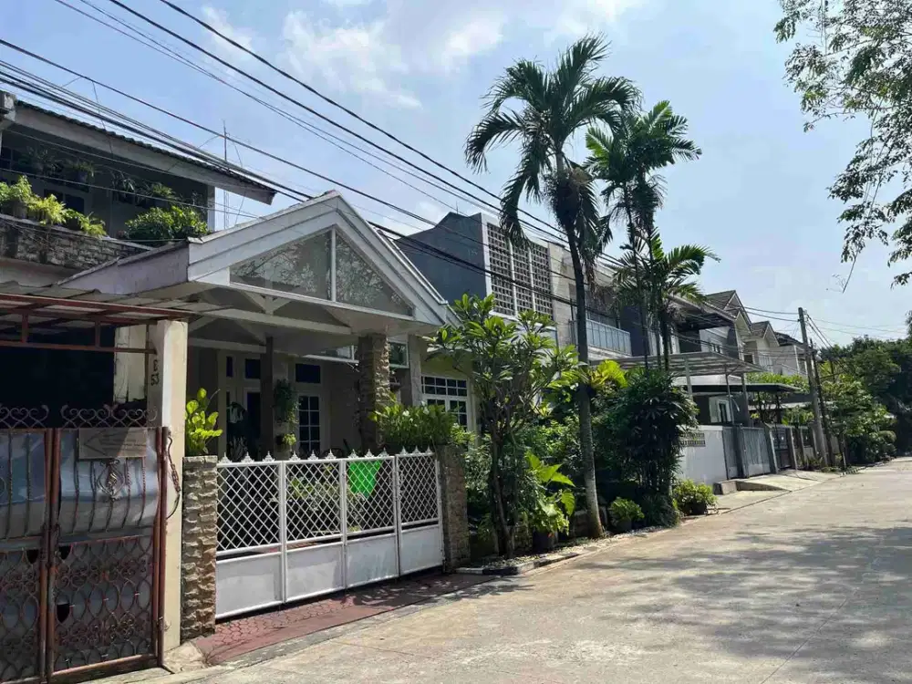 DIJUAL CEPAT RUMAH CANTIK DAN ASRI DI DALAM KOMPLEKS PERUMAHAN YANG AMAN DAN NYAMAN DI CINERE