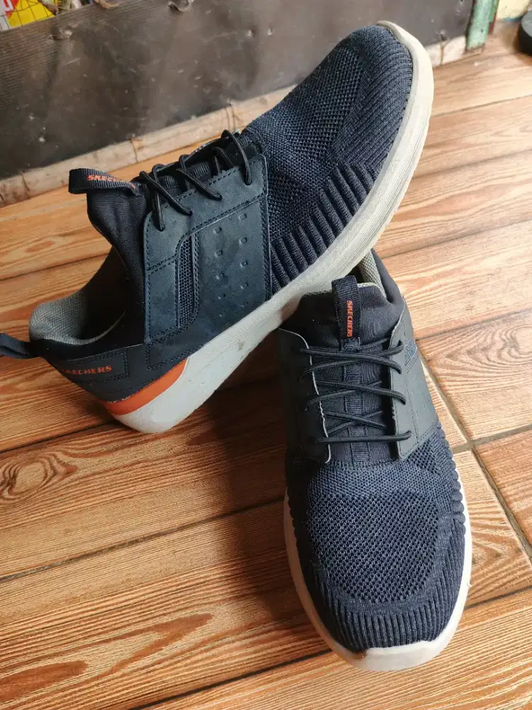 Jual Sepatu Skechers slip on original size 46 bisa kirim bayar cod